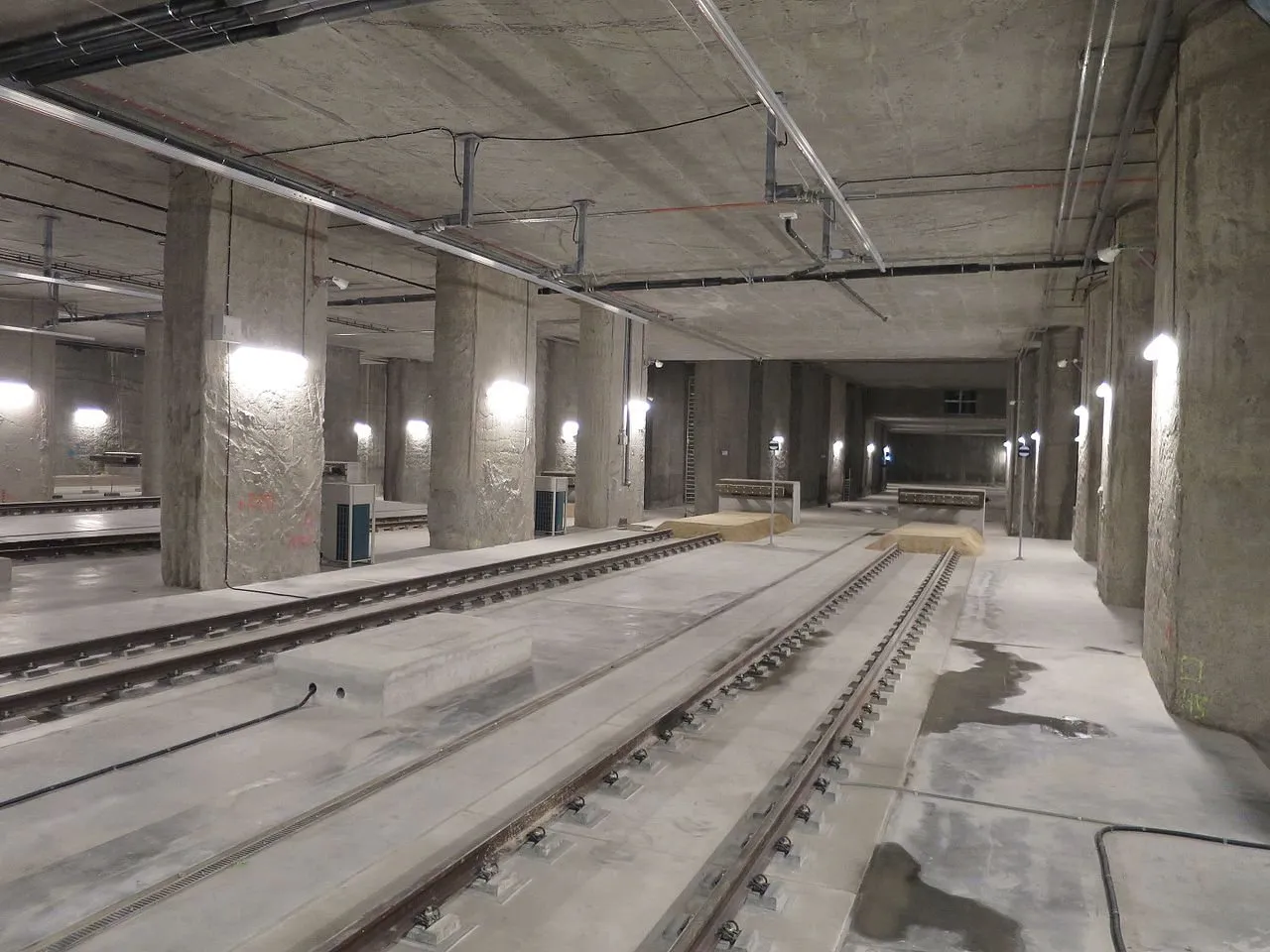 Wnętrze tunelu kolejowego przy stacji Łódź Fabryczna
