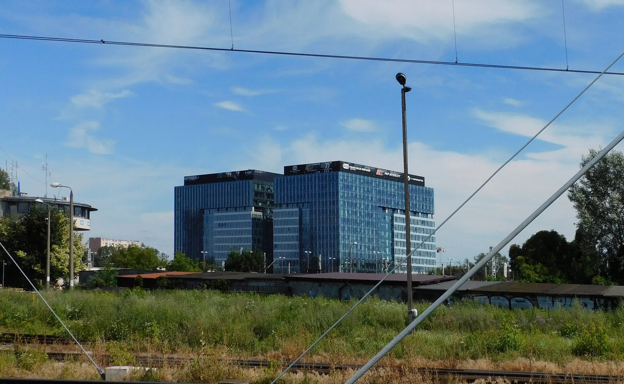 Biurowce West Station przy dworcu Warszawa Zachodnia